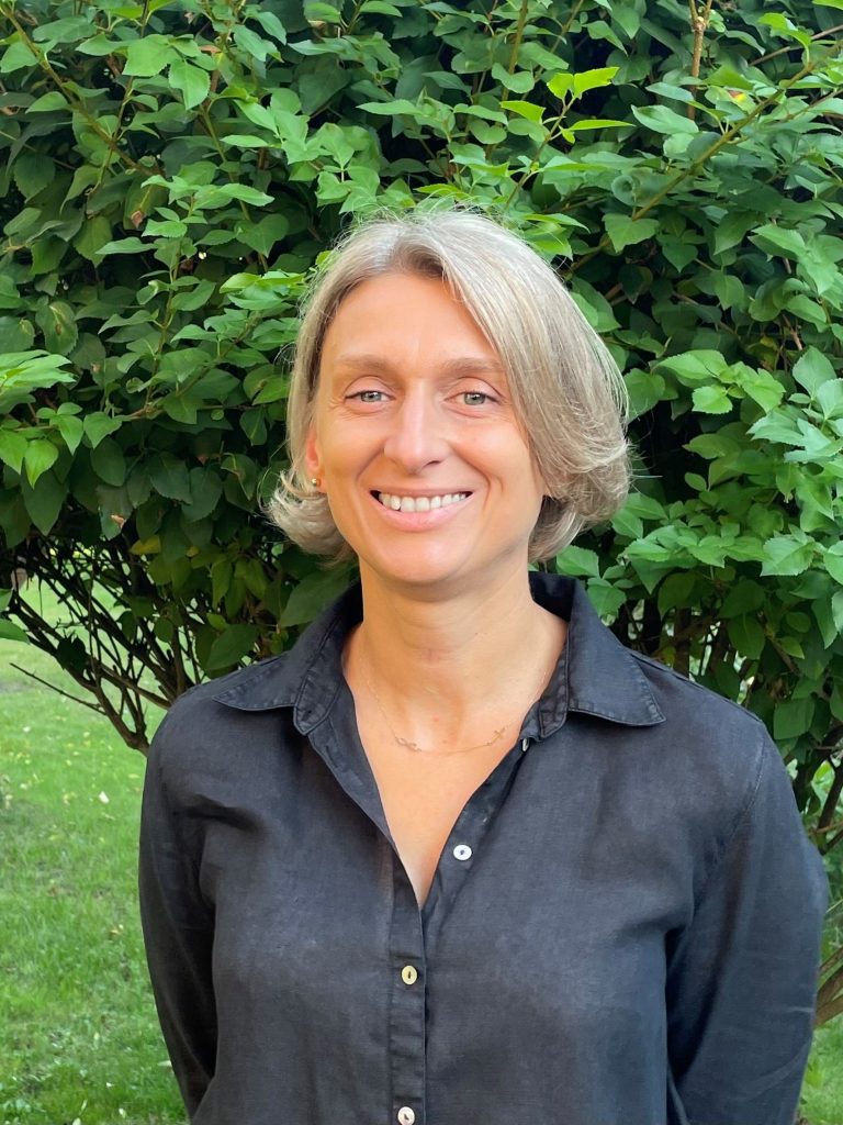dr Marzena Zgirska-Lee
